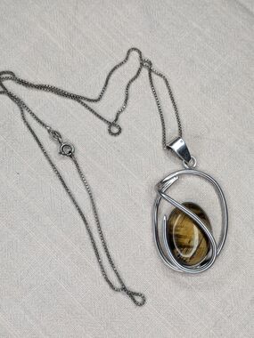 925 Sterling Silver Tiger's Eye Pendant Necklace